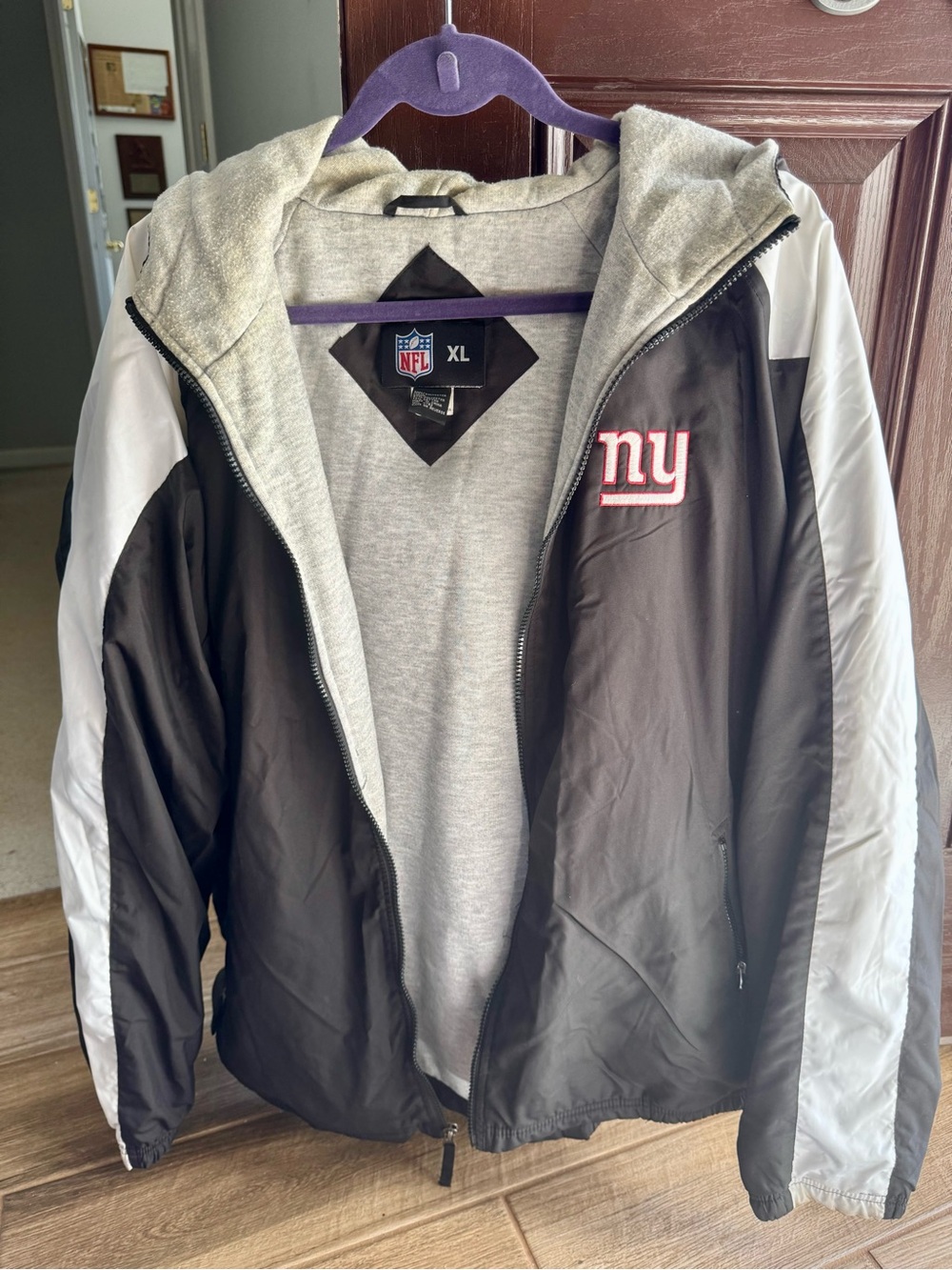 NFL Black and White New York Giants Hooded Windbreaker